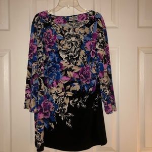 JM collection short sleeve floral top size large